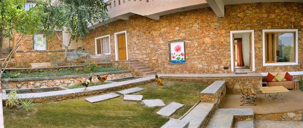 Devra Udaipur Hotel Екстериор снимка