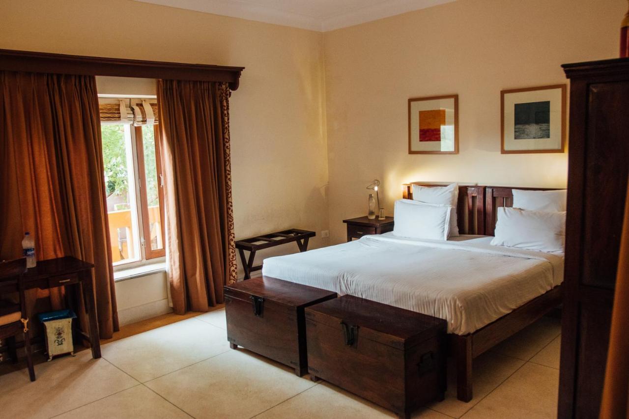 Devra Udaipur Hotel Екстериор снимка