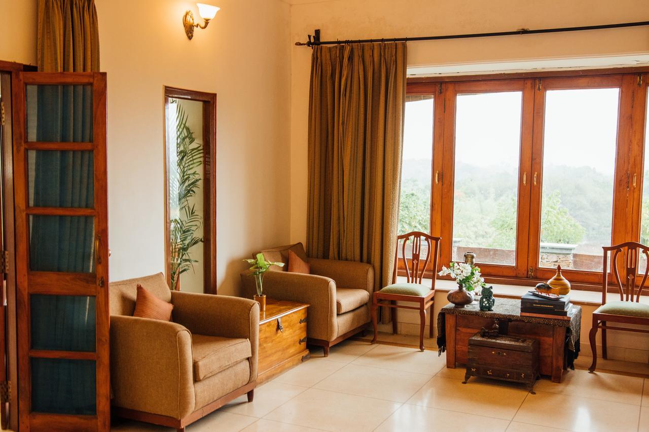 Devra Udaipur Hotel Екстериор снимка